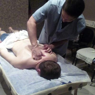 Практические занятия - курсы массажа в Москве